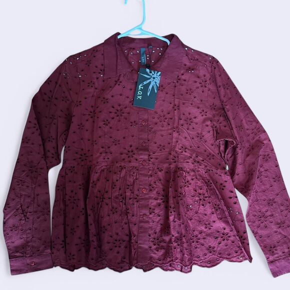 100% Cotton NWT Maroon / Burgundy Blouse with Eyelet peplum button down details - Picture 3 of 6